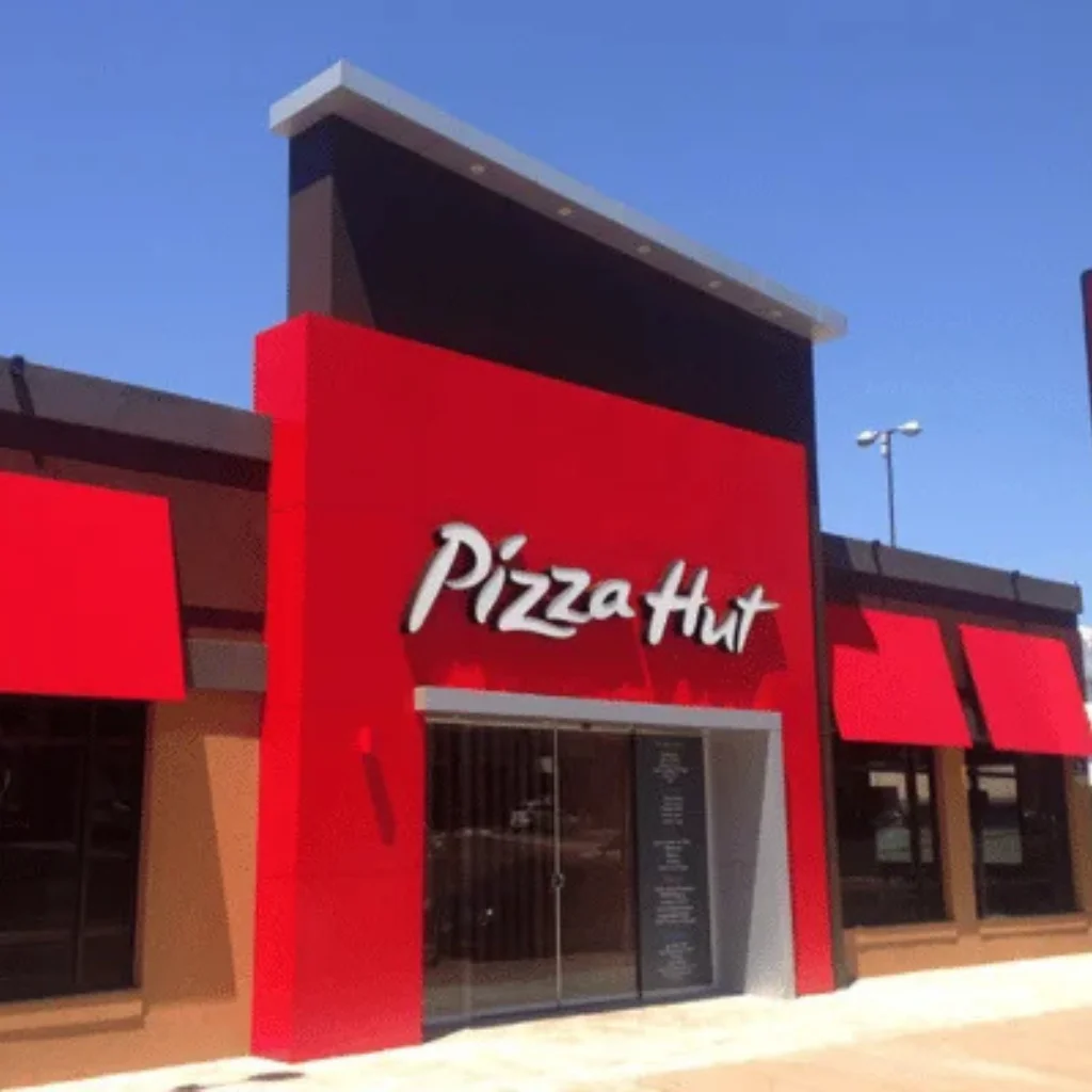 Forthlux Comunicação Visual em Itaquaquecetuba — Fachada ACM restaurante