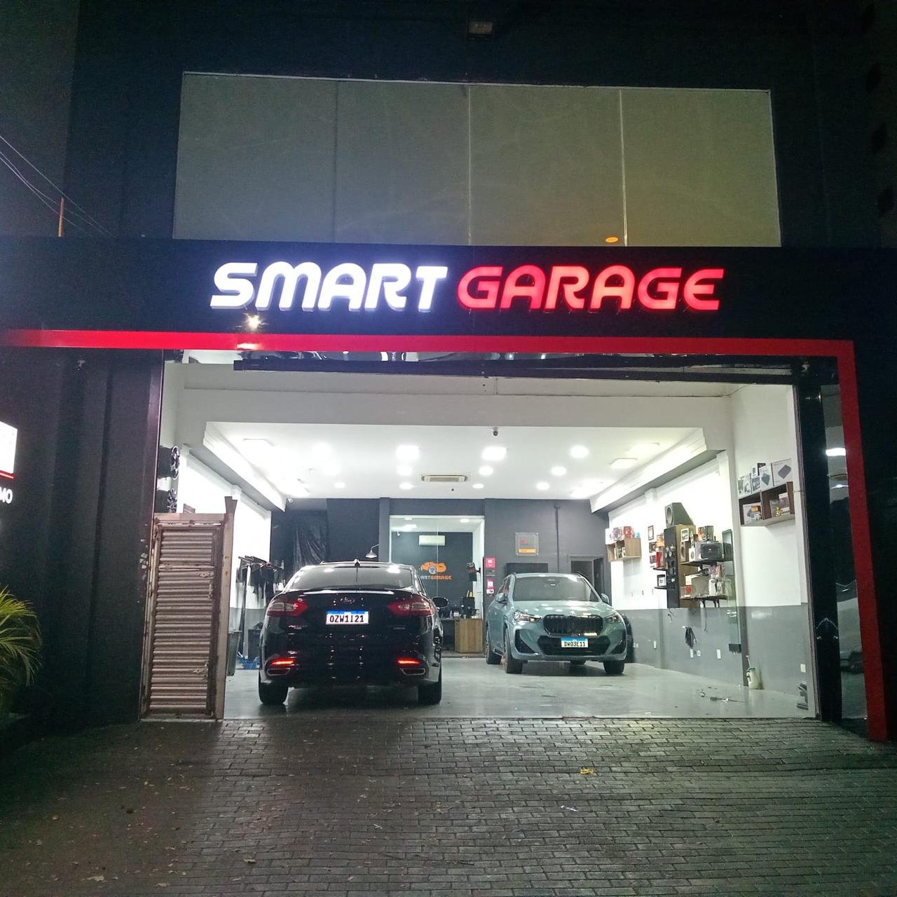Testeira em ACM com Letras Caixa Luminosas - Smart Garage
